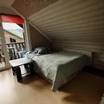Проживание в семье ліза *